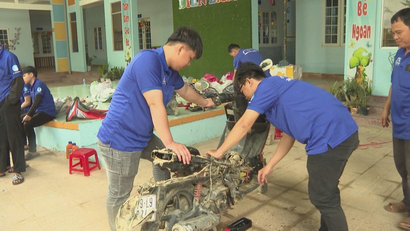 TP. Hồ Chí Minh: Triển khai đội hình sửa chữa xe gắn máy miễn phí tại Khánh Hòa - Ảnh 3.