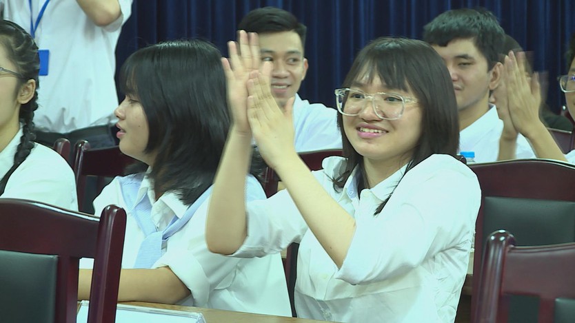 Cuộc thi viết "Câu chuyện đời tôi": Khi người khiếm thính chia sẻ câu chuyện nghị lực của chính mình - Ảnh 2.