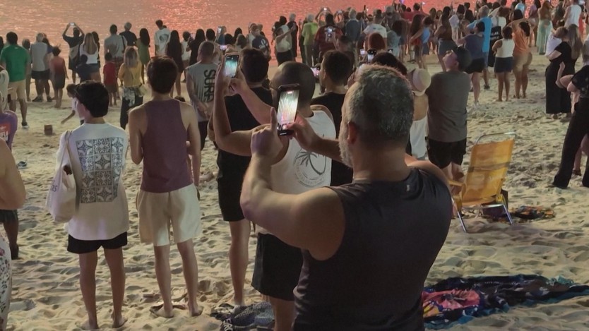 Brazil: Khánh thành cây thông Noel nổi - Ảnh 6.