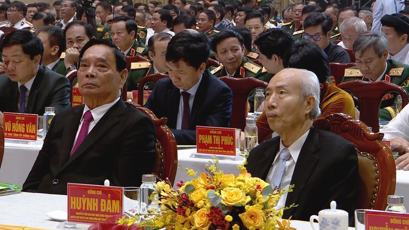 Chủ tịch nước Lương Cường dự lễ kỷ niệm 80 năm truyền thống Quân khu 7 - Ảnh 4.