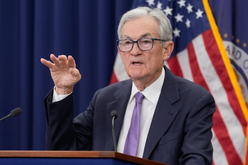 Tổng thống Trump Phê Phán Chủ Tịch FED "Cứng Nhắc" Vì Chỉ Giảm Lãi Suất Nhỏ Giọt - Ảnh 1.