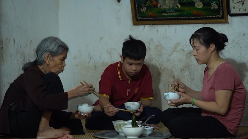 Viết Hiếu mồ côi cha, sống trong nỗi lo mất mẹ mỗi ngày - Mái ấm gia đình Việt- Ảnh 5.