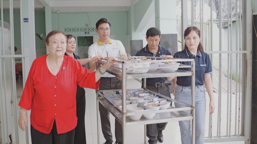 Chuyến xe tử tế tháng 12: Yêu thương trên vùng đất thép Củ Chi- Ảnh 5.