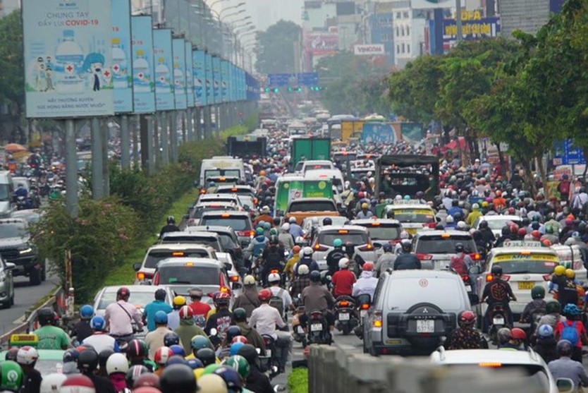 TP. Hồ Chí Minh sắp xây hàng loạt đường trên cao giải cứu kẹt xe cửa ngõ- Ảnh 1.