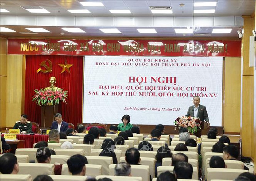Tổng Bí thư Tô Lâm tiếp xúc cử tri Hà Nội sau Kỳ họp thứ 10, Quốc hội khóa XV- Ảnh 8.