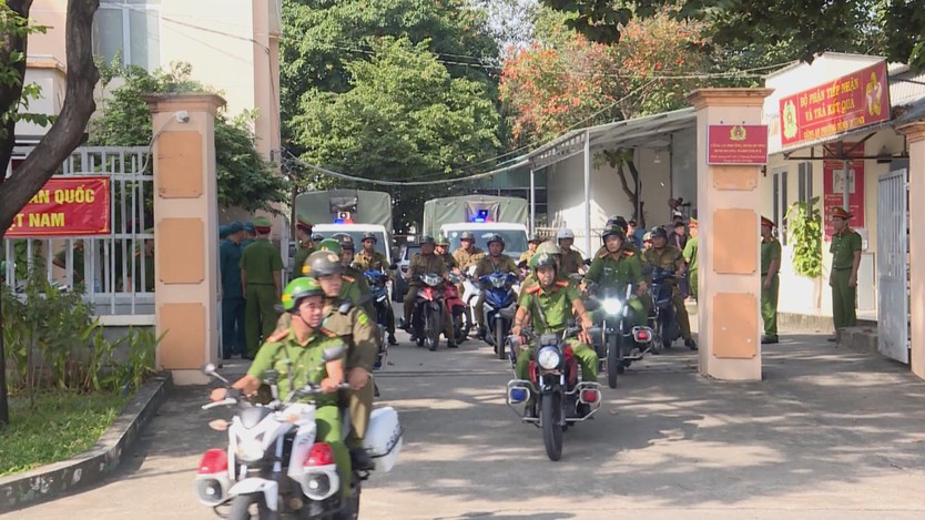 60 Giây ngày 16/12/2025 | Lo ngại vi phạm pháp luật khi chuyển đổi thuế tự kê khai - Ảnh 2.