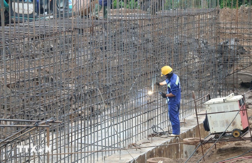 Giải ngân vốn đầu tư công đạt 65,2% kế hoạch, “nước rút” hướng tới mục tiêu 100% - Ảnh 1.