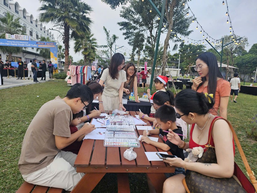 TP. Hồ Chí Minh: Tổ chức chương trình điểm hẹn nghệ thuật cuối tuần để thu hút du khách- Ảnh 1.