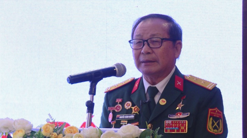 TP. Hồ Chí Minh trao tặng quà tới 130 đại biểu là người có công tiêu biểu - Ảnh 4.
