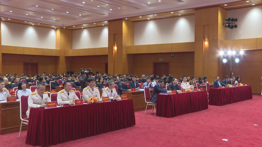 Lần đầu tiên, số thu ngân sách do ngành Thuế quản lý vượt 2 triệu tỷ đồng- Ảnh 4.