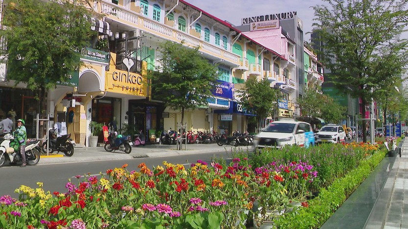 Đường Lê Lợi "thay áo mới" rực rỡ giữa trung tâm TP. Hồ Chí Minh- Ảnh 4.