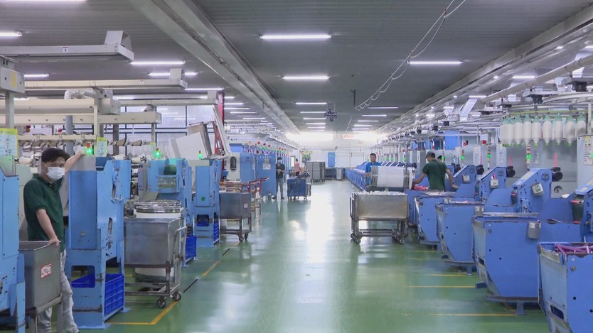 TP.HCM áp dụng mức lương tối thiểu vùng mới từ 1/1/2026 - Ảnh 1.