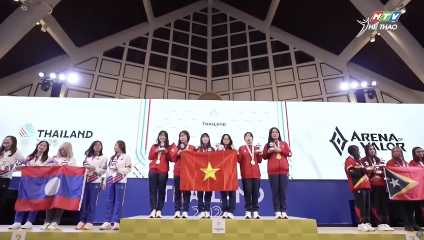 Hoa Tranh “RuuRuu” – Nhà vô địch eSports GenZ chia sẻ hành trình lịch sử - Ảnh 3.