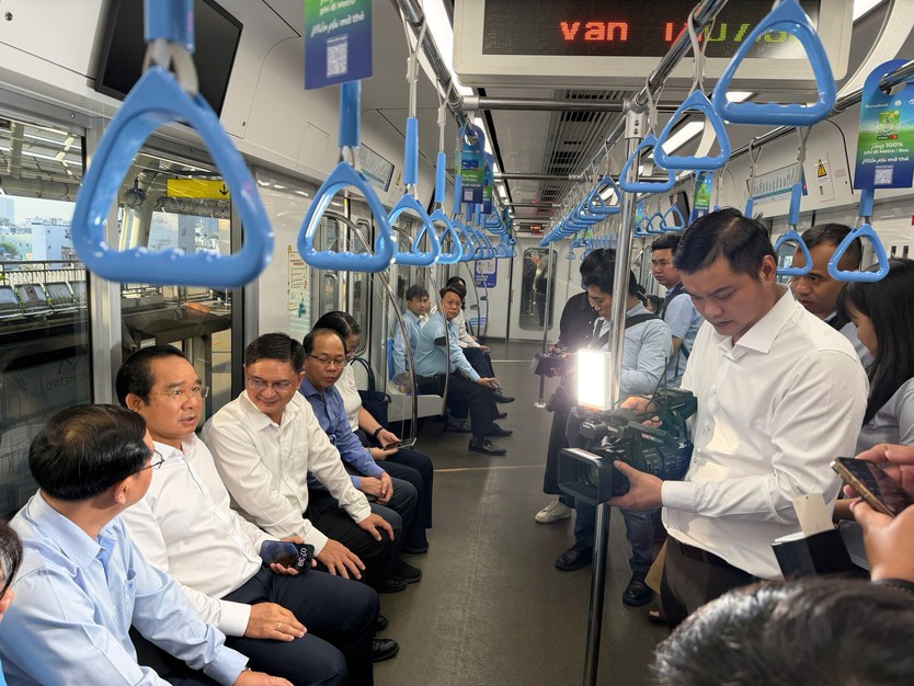 TP. Hồ Chí Minh chính thức ra mắt Trung tâm Phục vụ hành chính công thành phố- Ảnh 2.