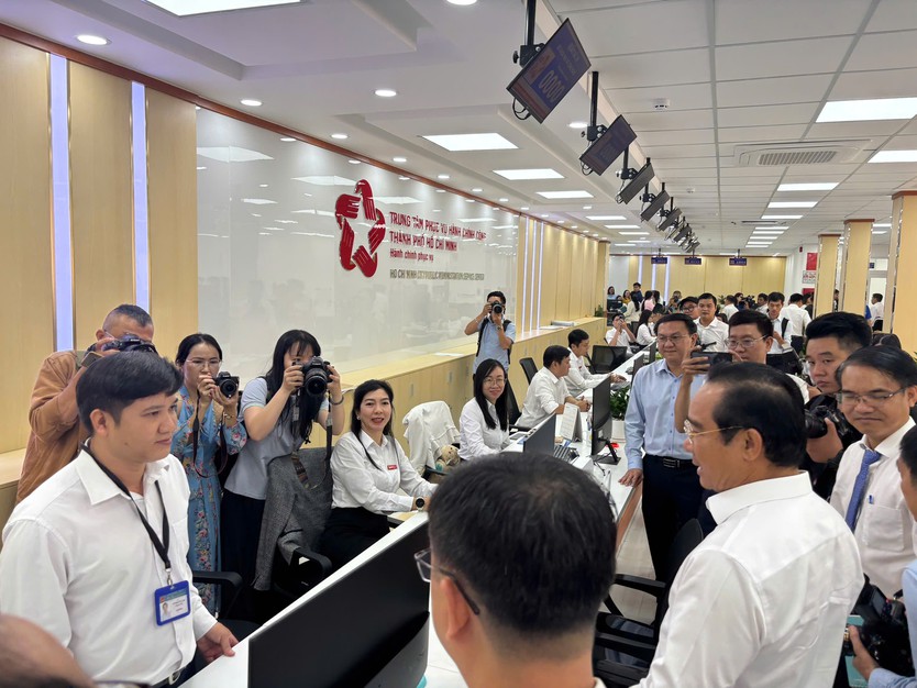 TP. Hồ Chí Minh chính thức ra mắt Trung tâm Phục vụ hành chính công thành phố- Ảnh 7.