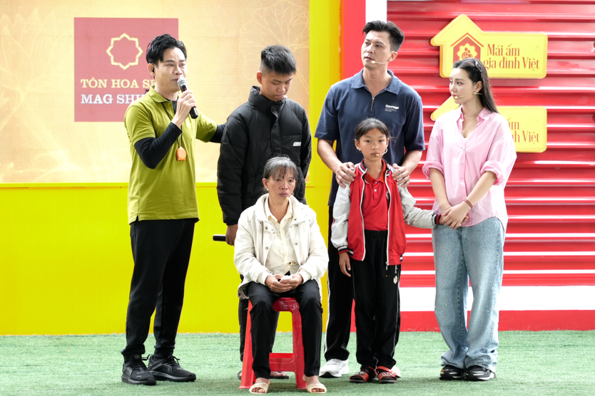 Chúc Ly mất cha từ nhỏ, mẹ bệnh nặng và ước mơ làm bác sĩ - Mái ấm gia đình Việt- Ảnh 9.