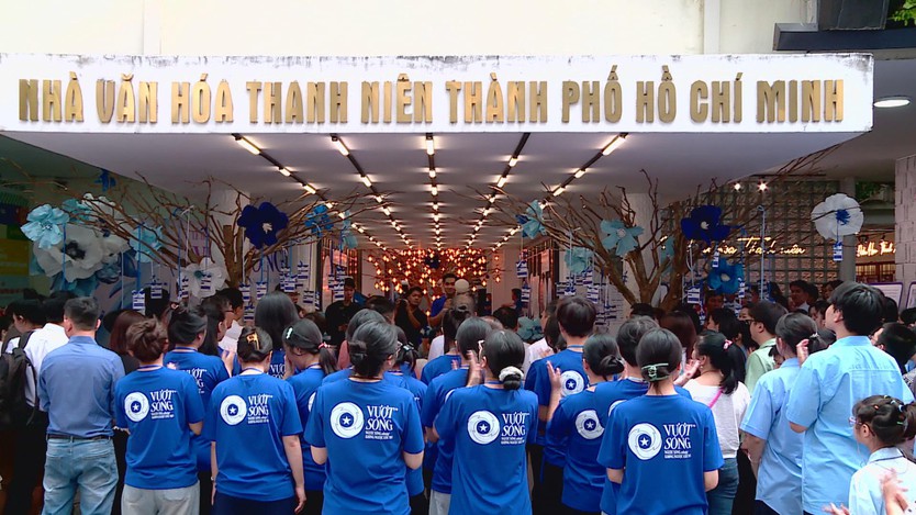 "Vượt Sóng" mở cửa: Không gian đặc biệt dành tặng người khuyết tật - Ảnh 2.