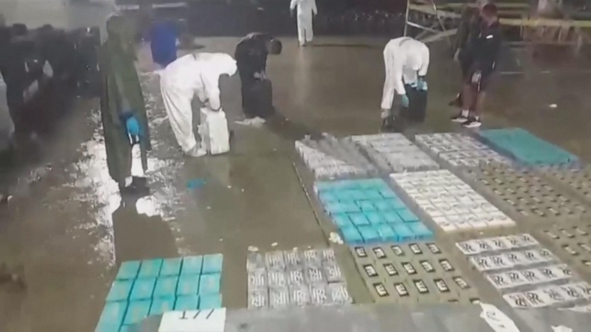 Hải quân Colombia bắt 4,5 tấn cocaine ngoài khơi Caribe - Ảnh 4.