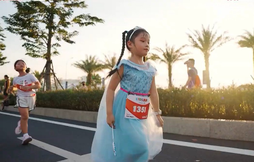 Khai mạc giải marathon quốc tế TP. Hồ Chí Minh Techcombank 2025- Ảnh 1.