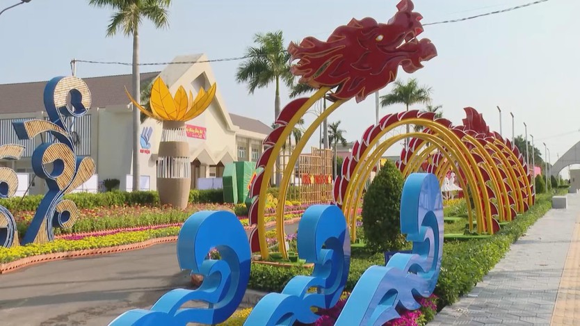 Vươn khơi - Ngày 6/12/2025 | Chỉnh trang đô thị và trang trí Tết Nguyên đán Bính Ngọ 2026 - Ảnh 3.