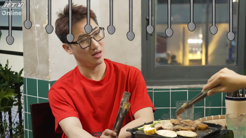 Lâm Nguyễn và Năm Chà khám phá quán nướng hoài cổ - Quán ăn hạnh phúc - Ảnh 3.