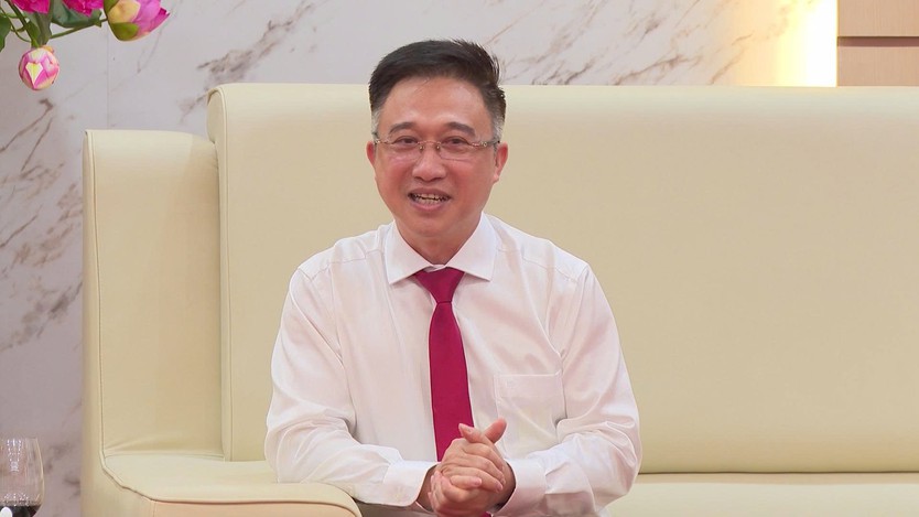 TP. Hồ Chí Minh chúc mừng quân khu 7 nhân 80 năm truyền thống lực lượng vũ trang - Ảnh 2.