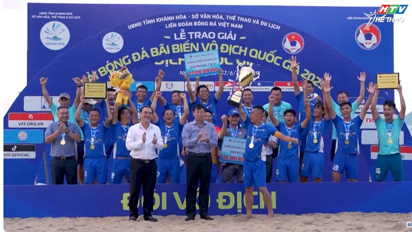 Kết thúc giải bóng đá bãi biển VĐQG: Đội Khánh Hòa chứng minh vị thế hàng đầu  - Ảnh 1.