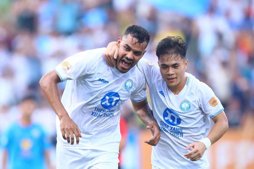 Bảng xếp hạng chung cuộc V-League 2024-2025: Nam Định đăng quang, Bình Định trở lại hạng nhất, HAGL tốp 9- Ảnh 1.