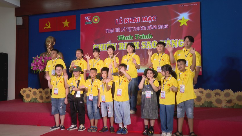 Mùa hè TP.HCM: Trẻ em vừa học vừa chơi, rèn kỹ năng sống  - Ảnh 2.