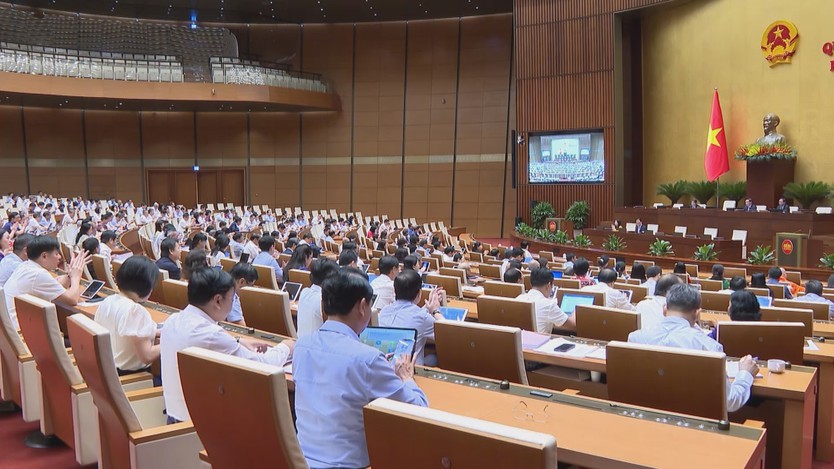 Quốc hội thông qua 5 luật và nghị quyết  - Ảnh 2.