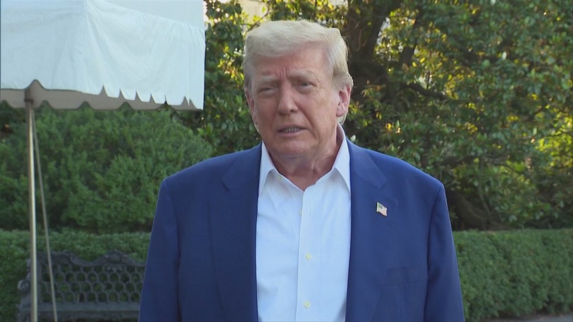 Ông Trump tức giận vì Israel và Iran vi phạm ngừng bắn- Ảnh 1.