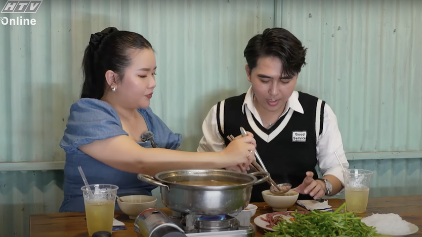 Chen Ru Lu và Thanh Nhí thích thú với món lạ - lẩu bò mắm ruốc - Ảnh 3.