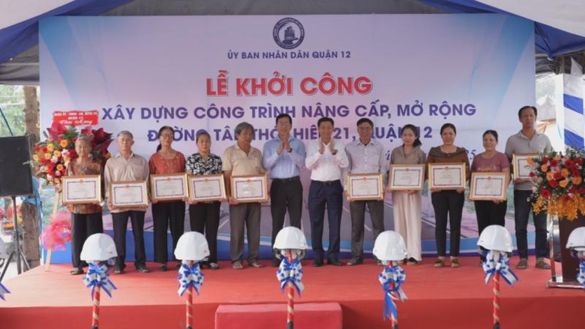 Khởi công công trình nâng cấp, mở rộng đường Tân Thới Hiệp 21 - Ảnh 2.