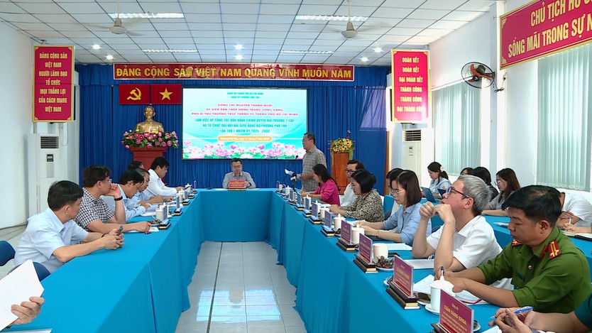 Lãnh đạo Thành ủy TP.HCM khảo sát Trung tâm Phục vụ Hành chính công tại phường Phú Thọ và phường Bình Thới- Ảnh 1.