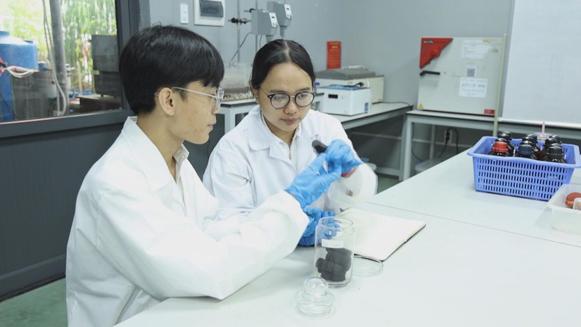 Khi giảng đường không chỉ là nơi học tập, mà là nơi khởi nguồn giải pháp cho thách thức môi trường toàn cầu - Ảnh 1.