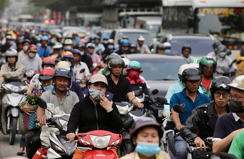 TP.HCM cấp bách chuyển đổi giao thông xanh sau mở rộng- Ảnh 1.