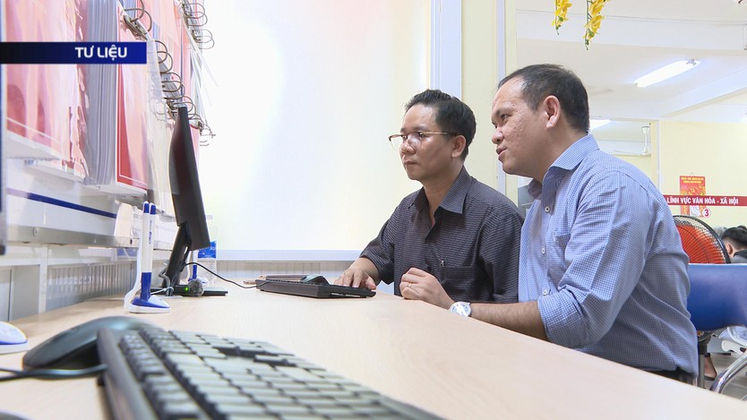 Đề xuất tăng phụ cấp phục vụ của cán bộ, công chức - Ảnh 3.