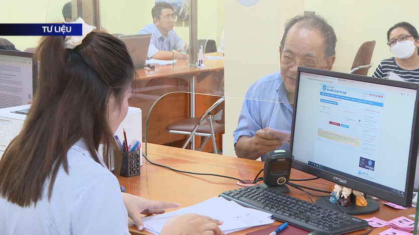 Đề xuất tăng phụ cấp phục vụ của cán bộ, công chức - Ảnh 1.