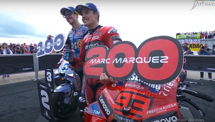 Marc Marquez lần thứ tư liên tiếp thắng chặng Moto GP - Ảnh 1.