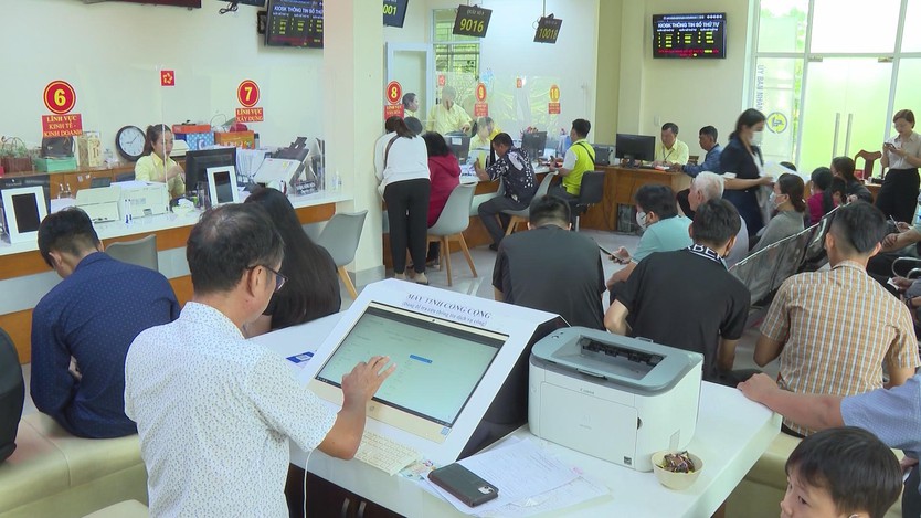 TP.HCM từng bước tháo gỡ khó khăn khi vận hành chính quyền hai cấp - Ảnh 3.
