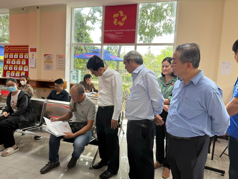 HĐND TP.HCM khảo sát tình hình tổ chức, hoạt động tại xã Nhà Bè - Ảnh 2.