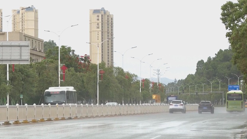 Bão Wipha quét qua Philippines, hướng về phía Nam Trung Quốc - Ảnh 4.