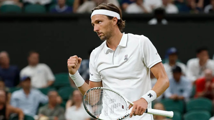 Diễn biến Giải quần vợt Wimbledon: Zverev và Coco Gauff dừng bước sớm - Ảnh 1.