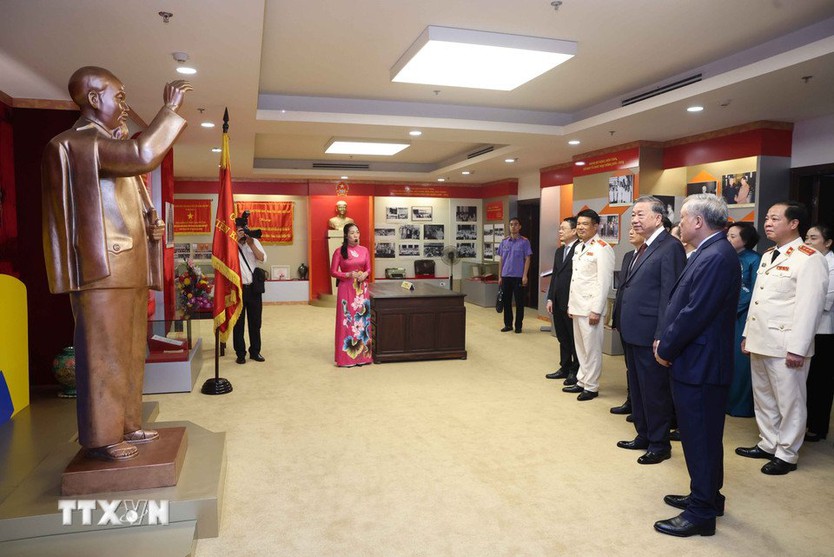 Tổng Bí thư Tô Lâm dự Lễ kỷ niệm 65 năm Ngày truyền thống ngành Kiểm sát nhân dân - Ảnh 2.