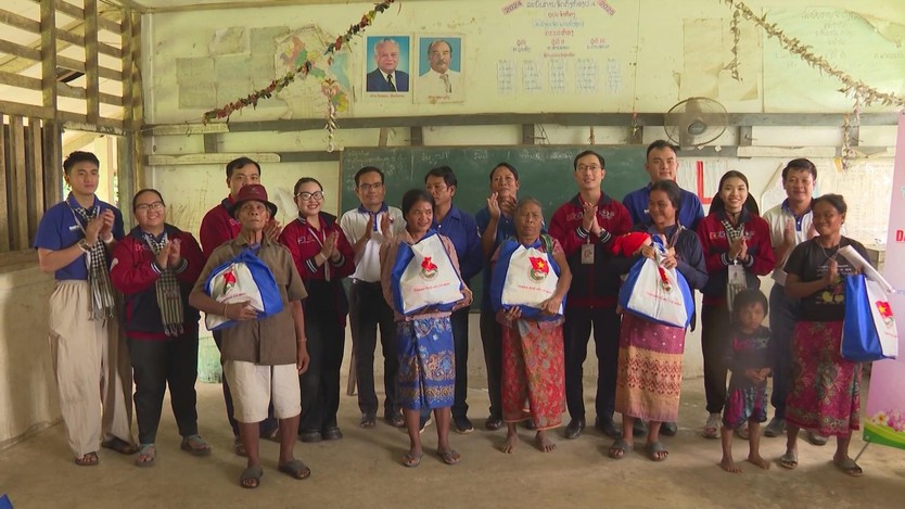 Thanh niên TP.HCM: Đại sứ tình nguyện, vun đắp nghĩa tình Việt - Lào- Ảnh 5.
