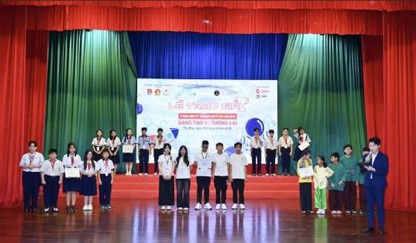 Cuộc thi "Sáng tạo vì tương lai 2025 - The Next Innovator 2025" chính thức khép lại với màn tranh tài bùng nổ của các nhà khoa học nhí. - Ảnh 12.