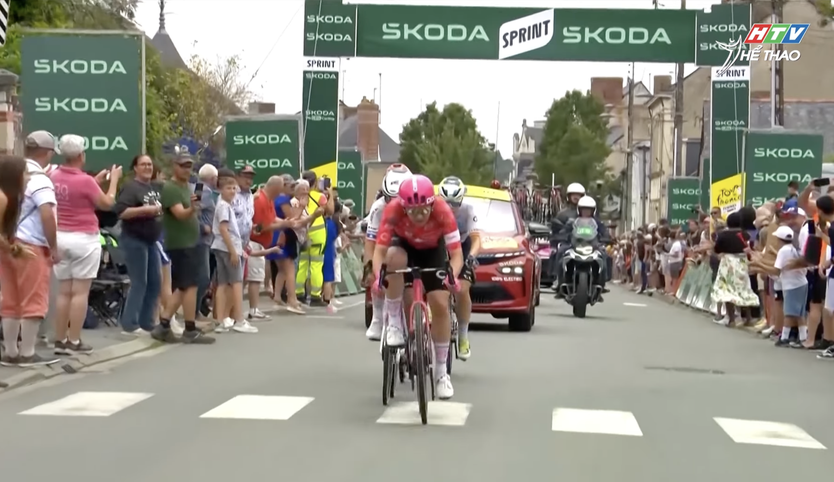 Diễn biến chặng 3 Tour de France nữ: Marianne Vos lấy lại áo vàng  - Ảnh 1.