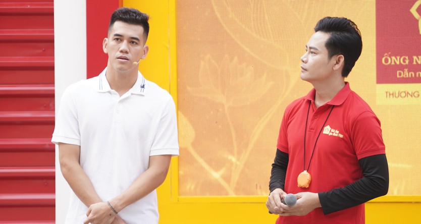 Cầu thủ Tiến Linh: Tuổi thơ sống cùng ông bà, 8 tuổi mới biết mặt mẹ - Ảnh 2.