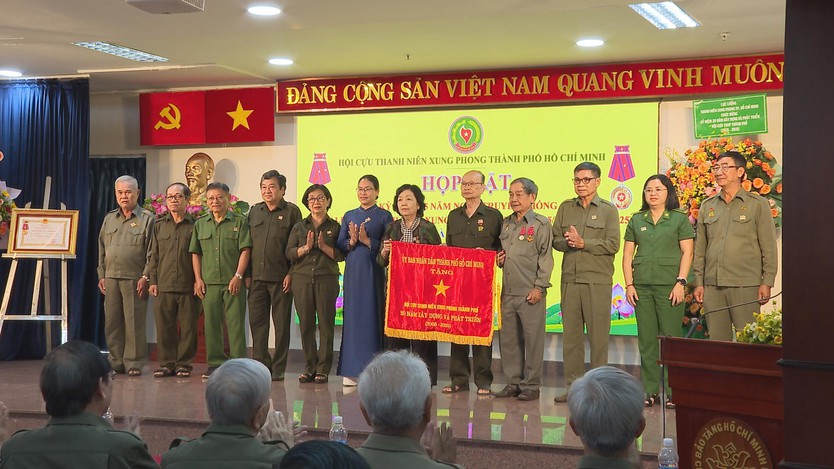 Kỷ niệm 75 năm Ngày truyền thống Lực lượng Thanh niên xung phong Việt Nam  - Ảnh 3.