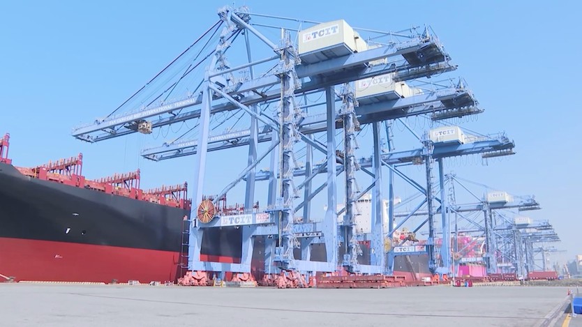 Hành lang kinh tế trọng điểm mới của TP.HCM sau sáp nhập: Giải quyết điễm nghẽn để tăng tốc đồng bộ  - Ảnh 9.